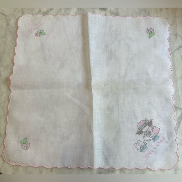 Vintage tiny candy gakken handkerchief Scalloped Edge Excellent Condition Rare - Picture 3 of 3